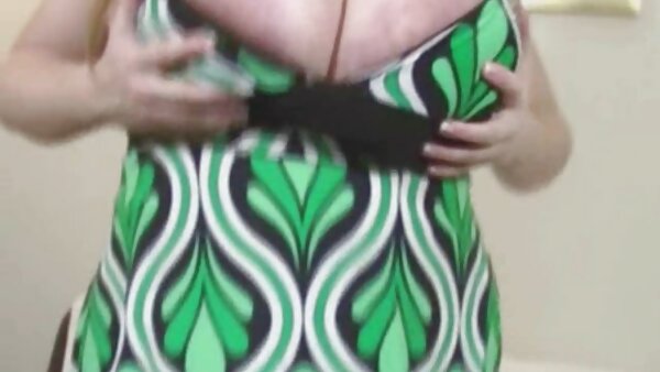 Guru bertatu wanton menunjukkan sikap keras secara video lucah luna maya solo kepada pelajarnya
