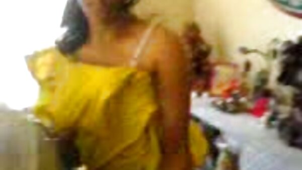 bertiga,babes,pantat,harta rampasan,stoking,dubur,doggy,blowjob,deepthroat,berminyak,seluar dalamLelaki horny fucks dua rampasan seksi lucah artis pelacur dalam keretanya keras