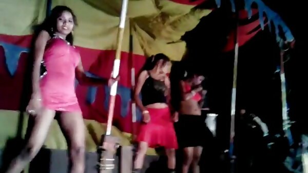 Tiga pelajar miang artis lucah menggerudi tiga gadis Rusia dalam kedudukan mubaligh