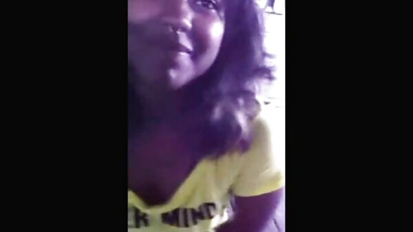 Cantik berambut perang Ella Nova mendapat terikat dan fucked oleh 2 ayam jantan video seks orang kerdil sukar
