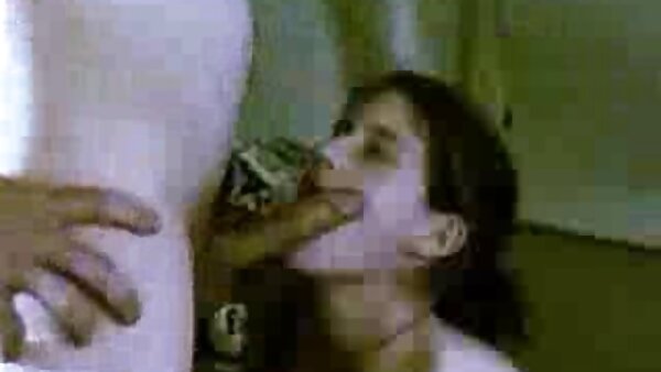 Lusty fair haired MILF saham manis zakar/batang beliau lelaki dengan video lucah dewasa muda perempuan murahan