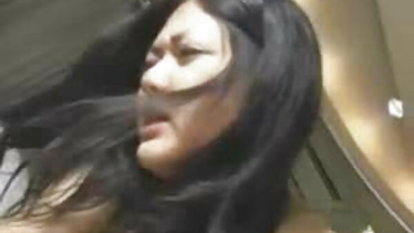 Tiga lelaki buta berlipat berasa orang tua beromen sehingga satu daya tarikan seks anak kecil berambut coklat tetek