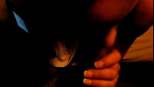 Awek video lucah sex melayu pejuang Denisa Doll bersedia untuk gusti bogel di gelanggang